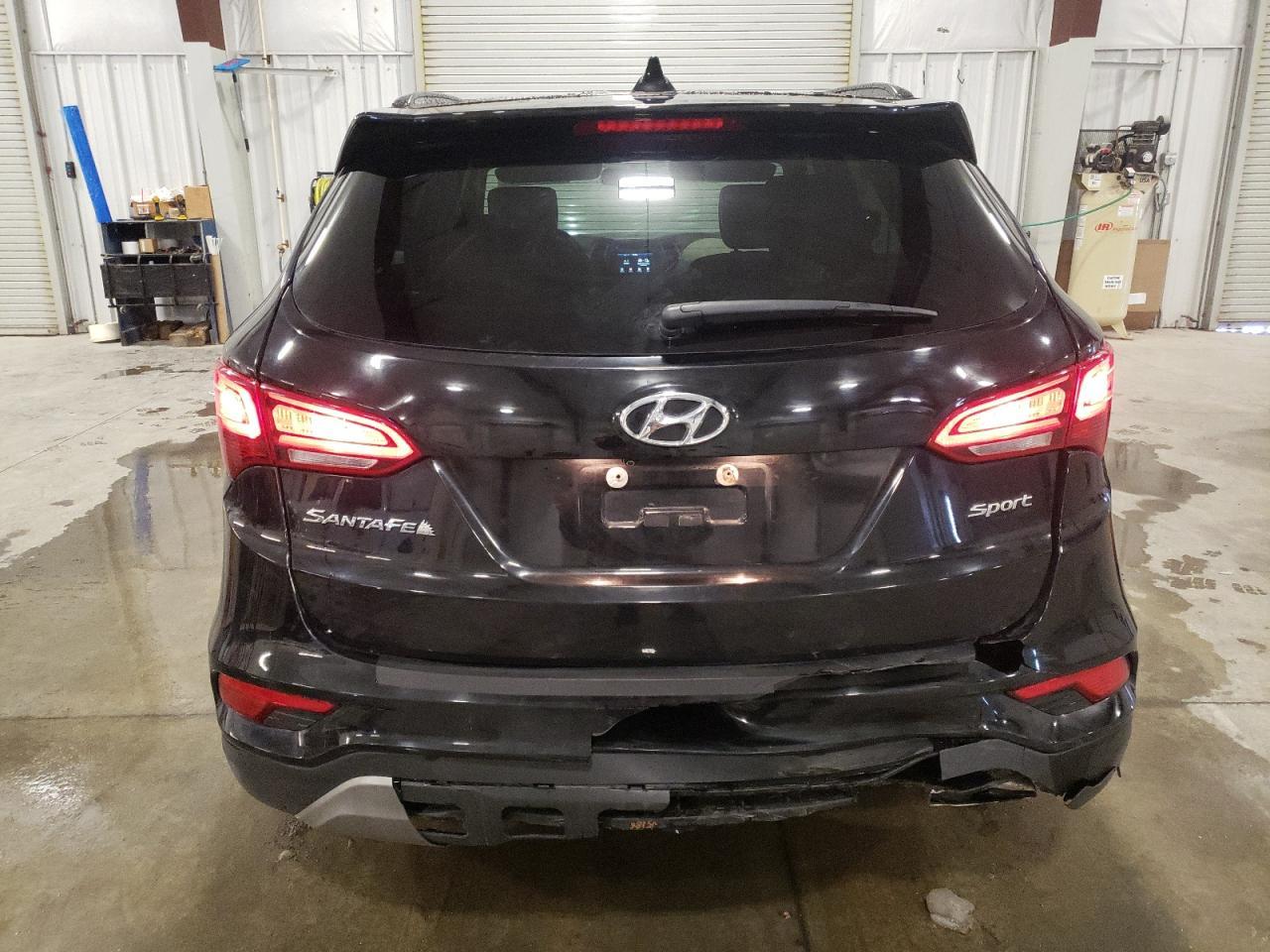 2017 HYUNDAI SANTA FE S - Image 6