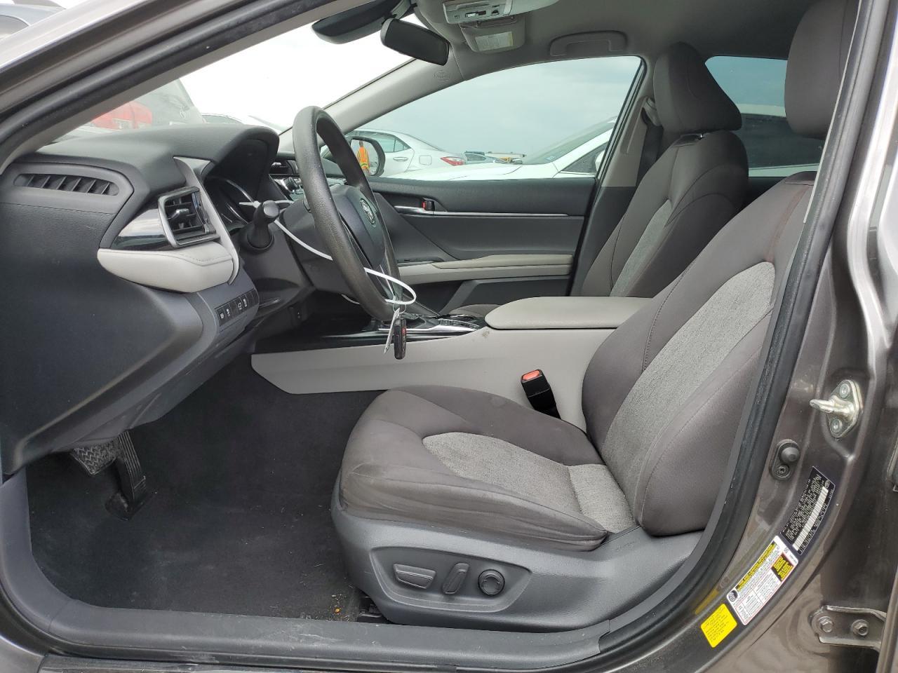 2019 TOYOTA CAMRY LE - Image 7