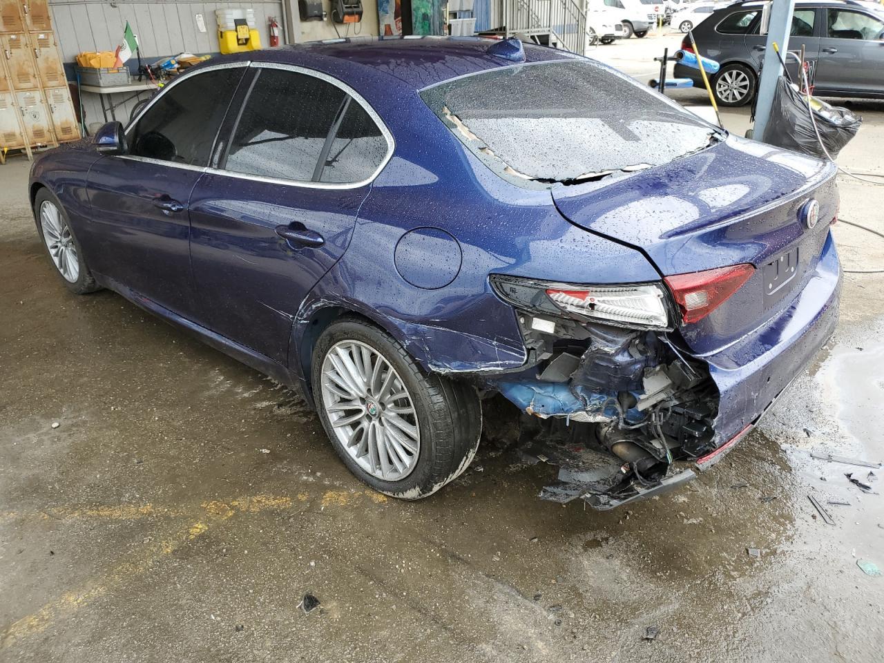 2017 ALFA ROMEO GIULIA TI - Image 2