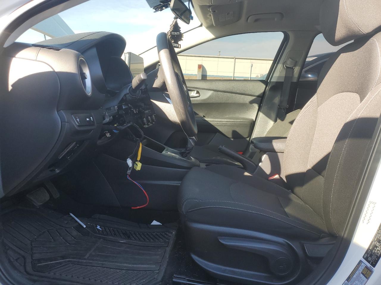 2020 KIA FORTE FE - Image 7