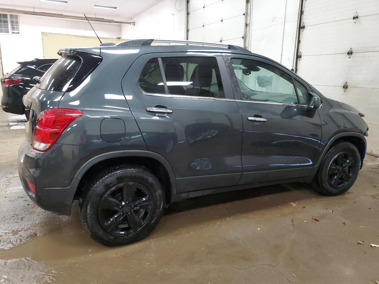 2018 CHEVROLET TRAX 1LT - Image 3