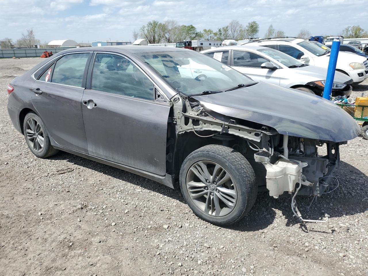 2016 TOYOTA CAMRY LE - Фото 4