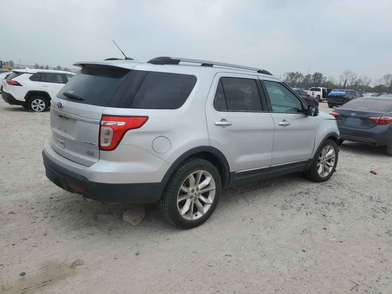 2013 FORD EXPLORER X - Image 3