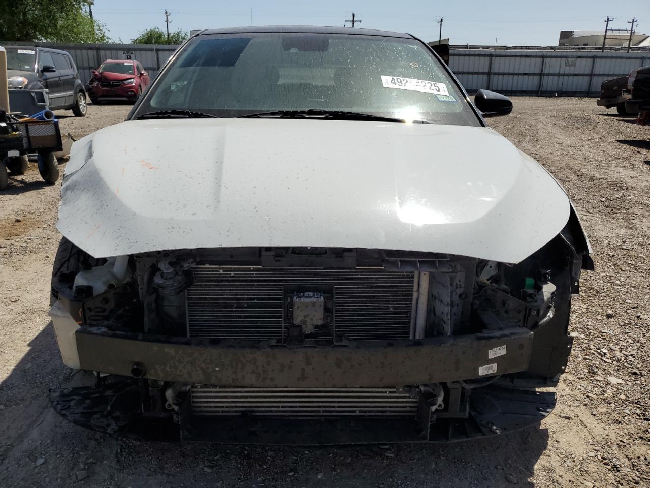 2019 HYUNDAI VELOSTER T - Фото 5