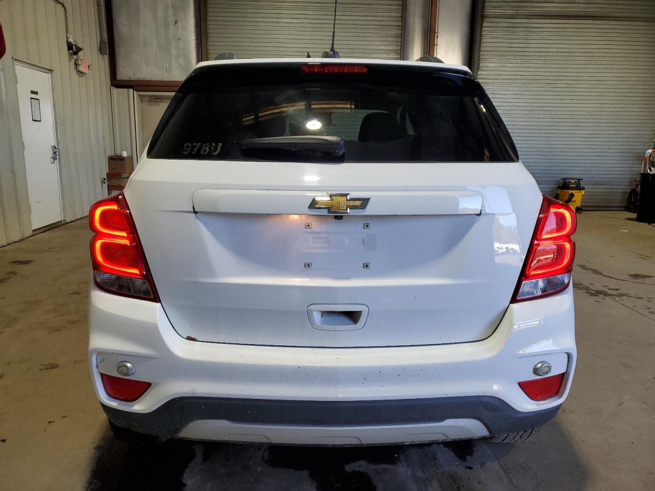 2018 CHEVROLET TRAX 1LT - Фото 6