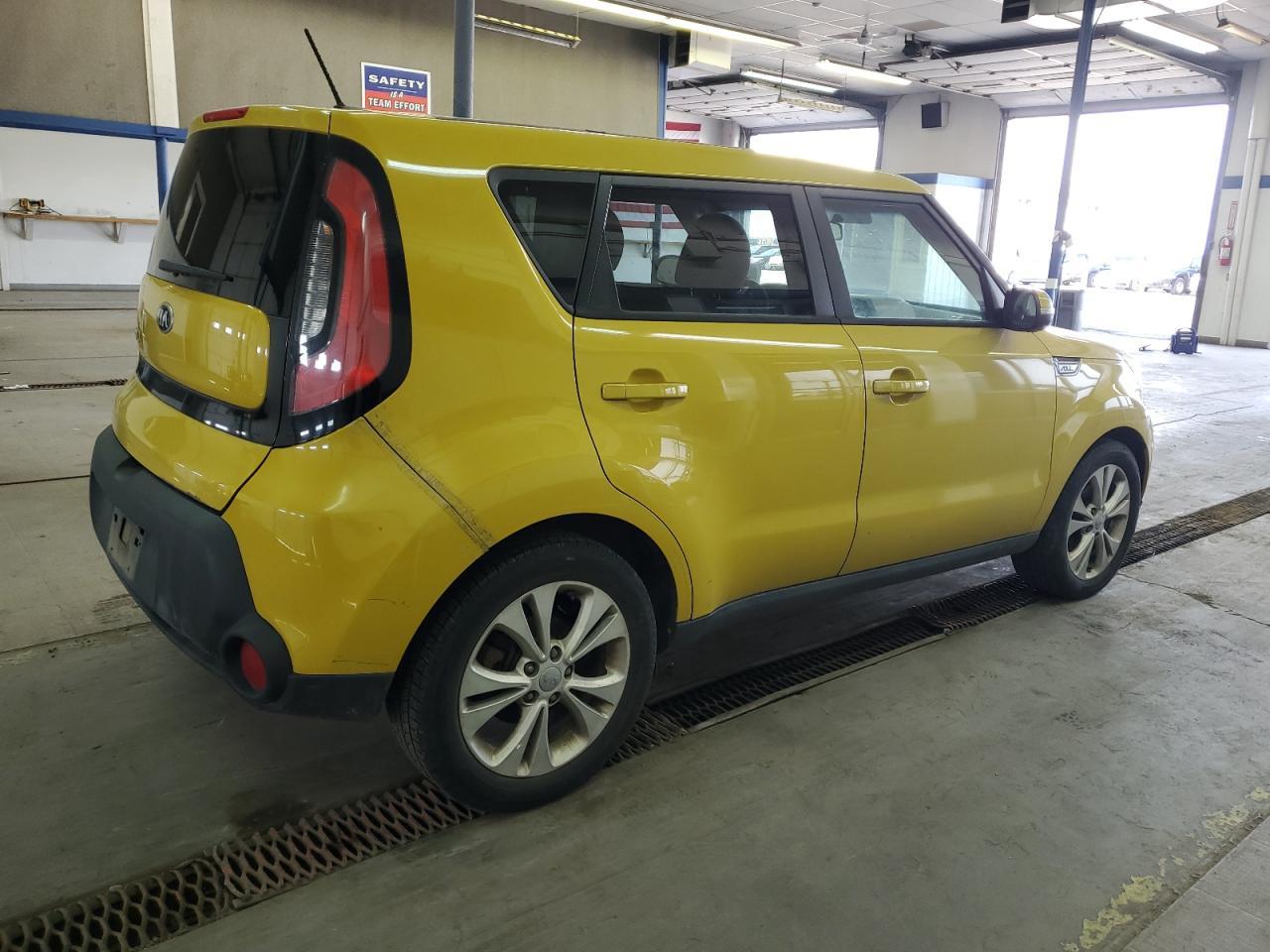 2014 KIA SOUL + - Image 3
