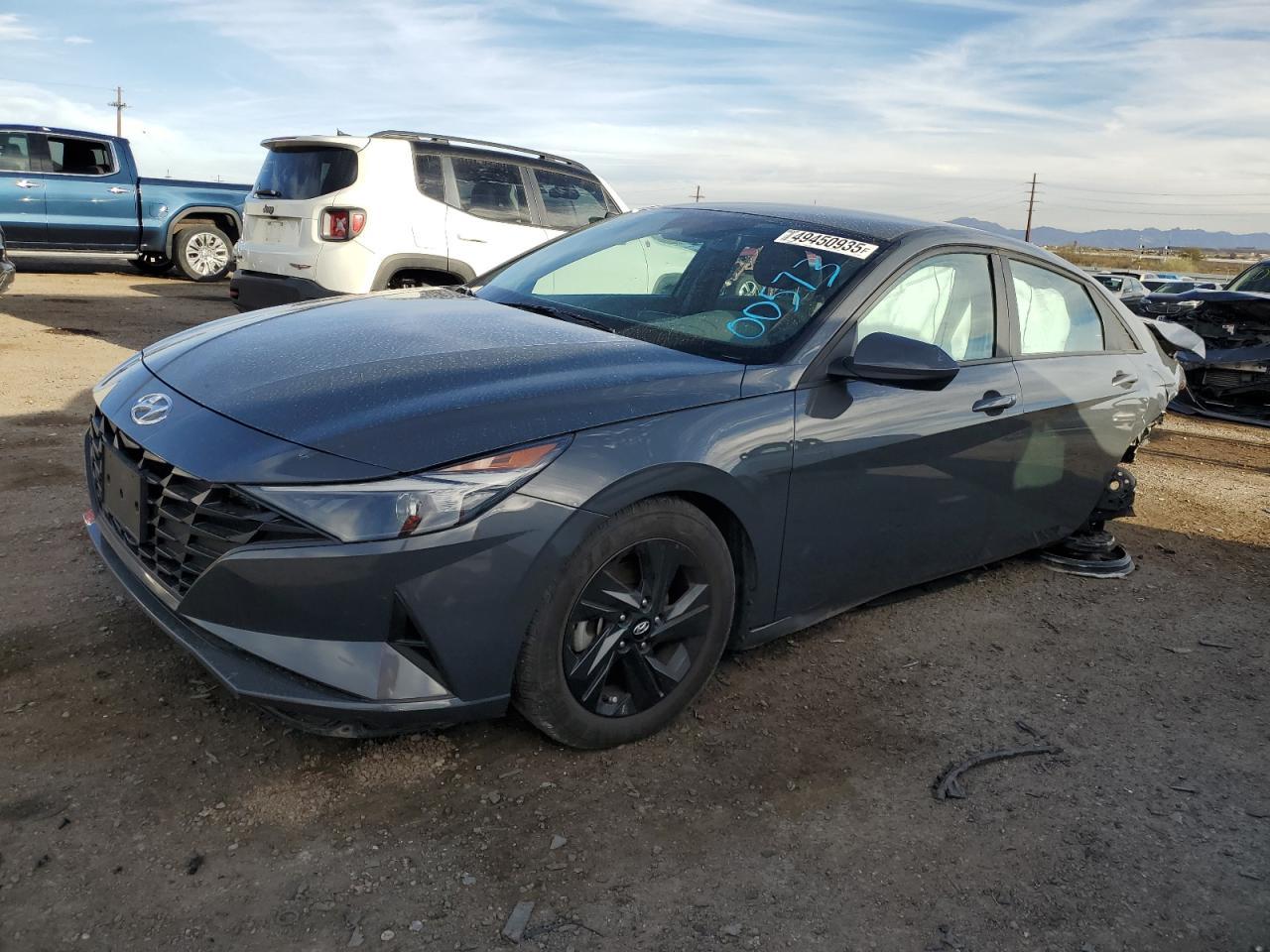 2023 HYUNDAI ELANTRA SE