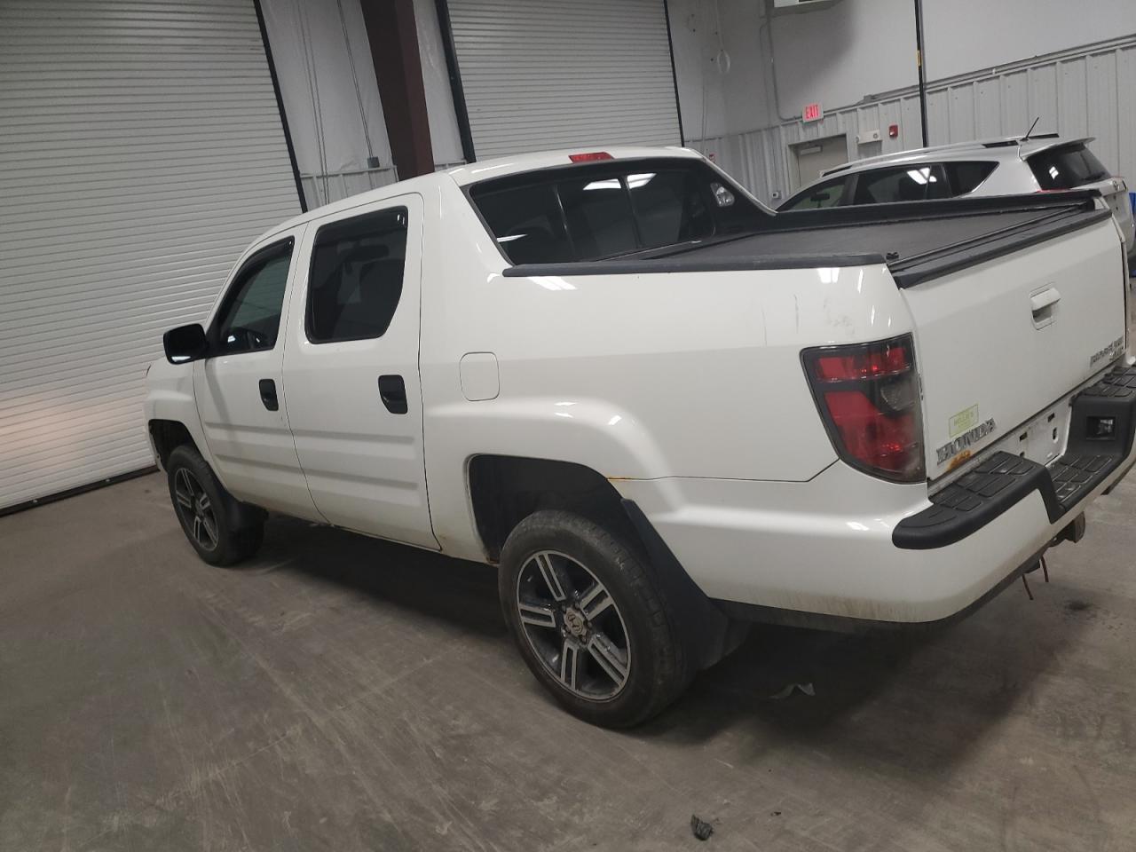 2013 HONDA RIDGELINE - Фото 2