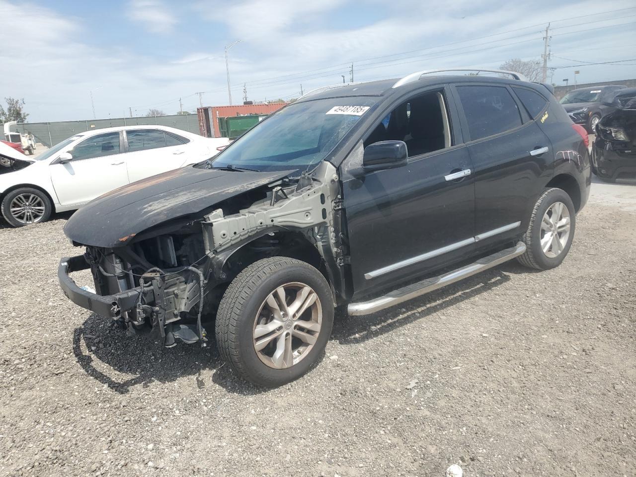 2013 NISSAN ROGUE S