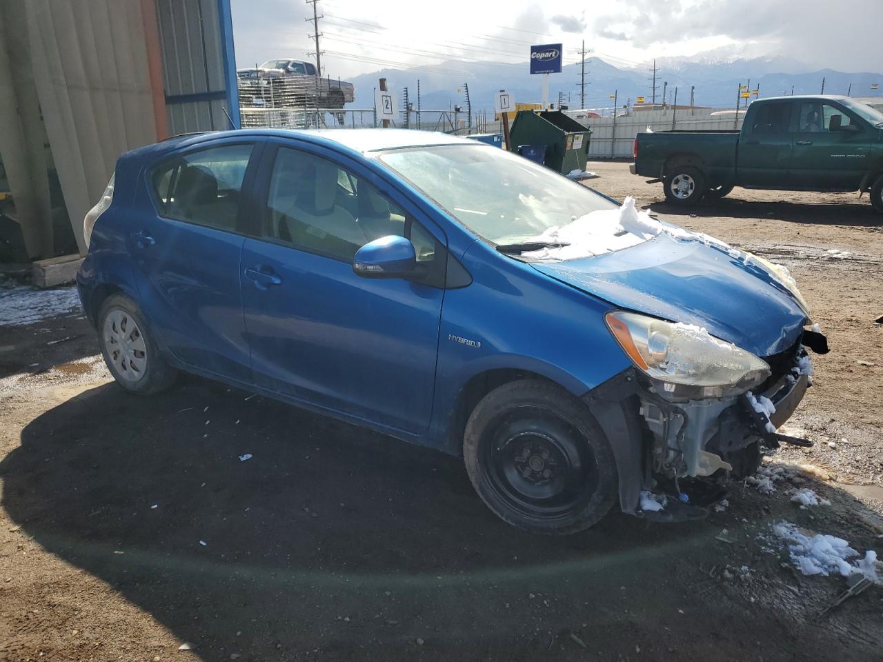 2013 TOYOTA PRIUS C - Image 4
