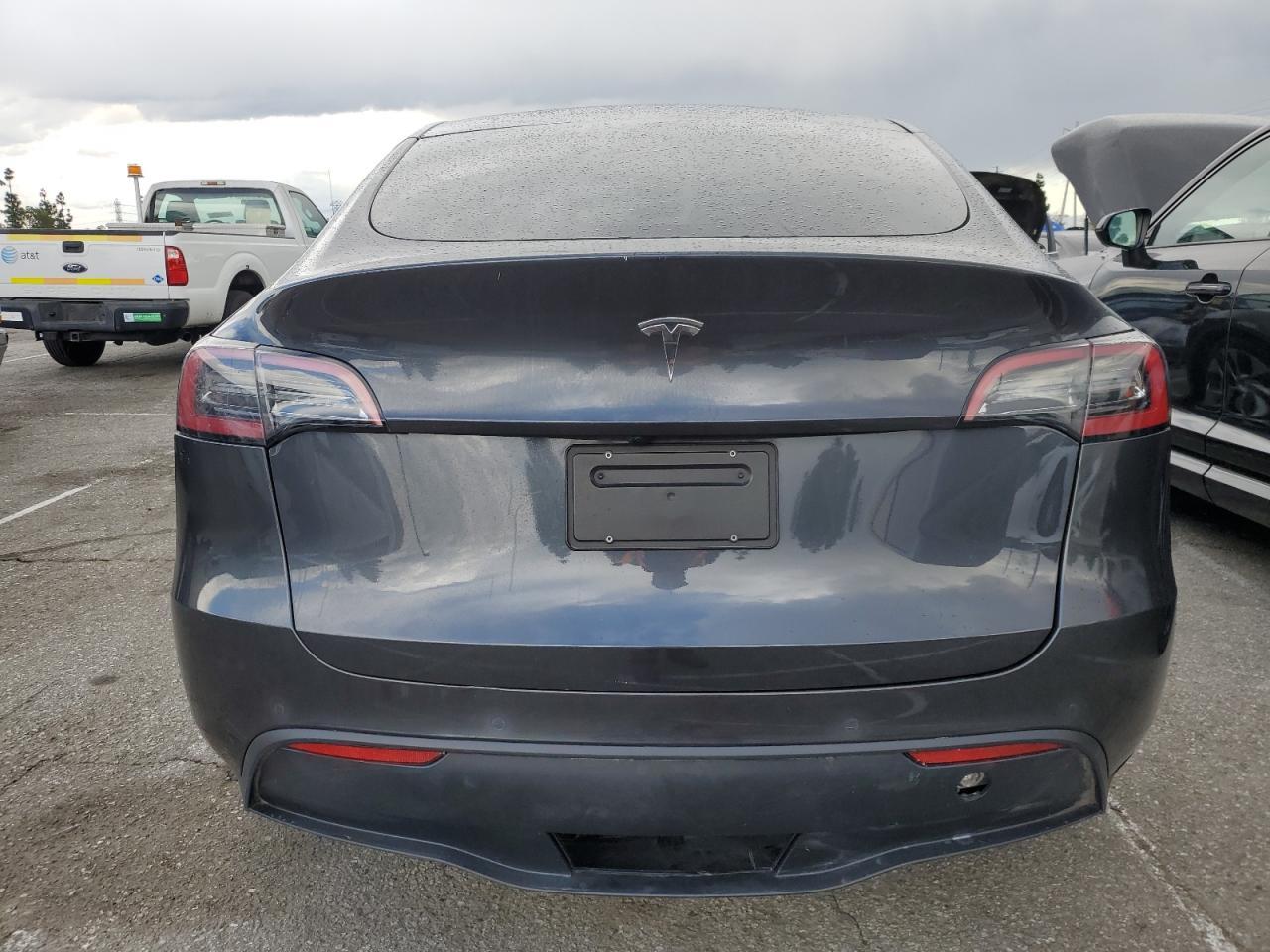 2024 TESLA MODEL Y - Image 6