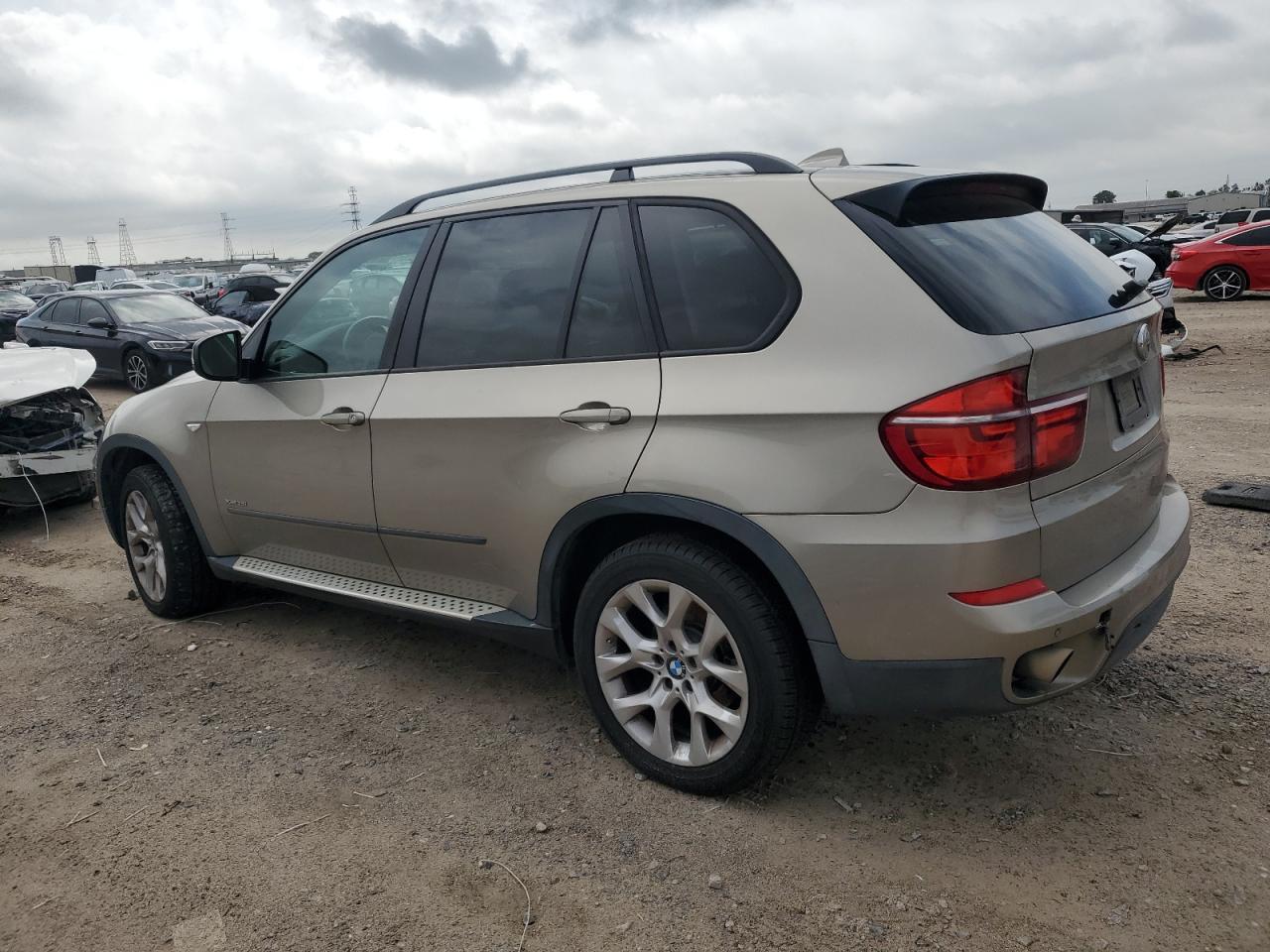 2012 BMW X5 XDRIVE3 - Image 2
