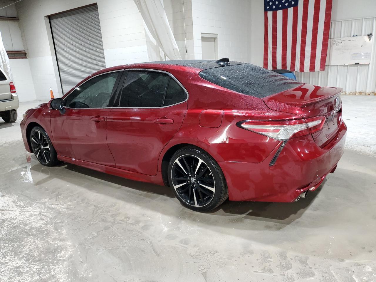 2018 TOYOTA CAMRY XSE - Image 2