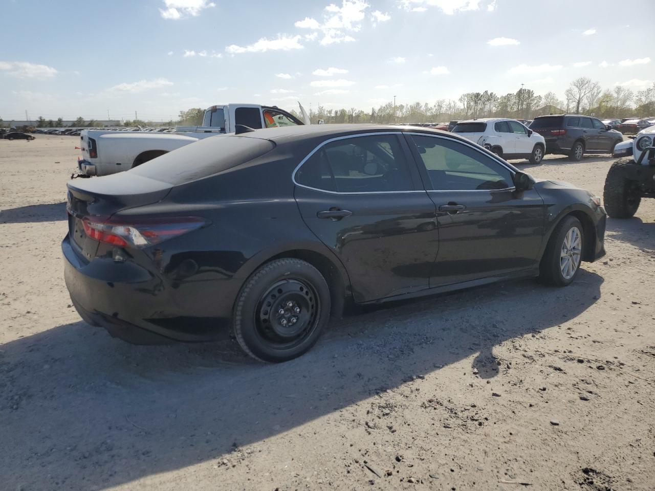 2023 TOYOTA CAMRY LE - Image 3