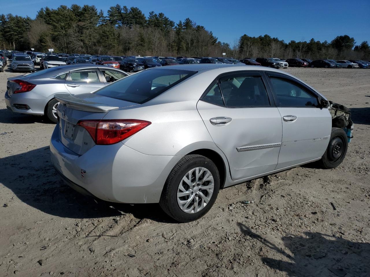 2018 TOYOTA COROLLA L - Image 3