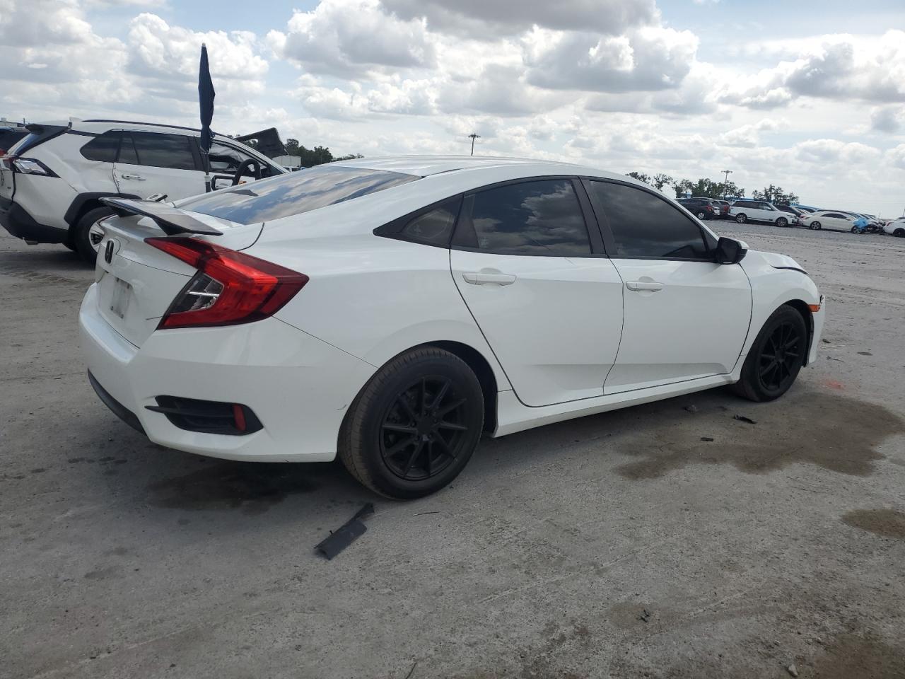 2017 HONDA CIVIC LX - Фото 3