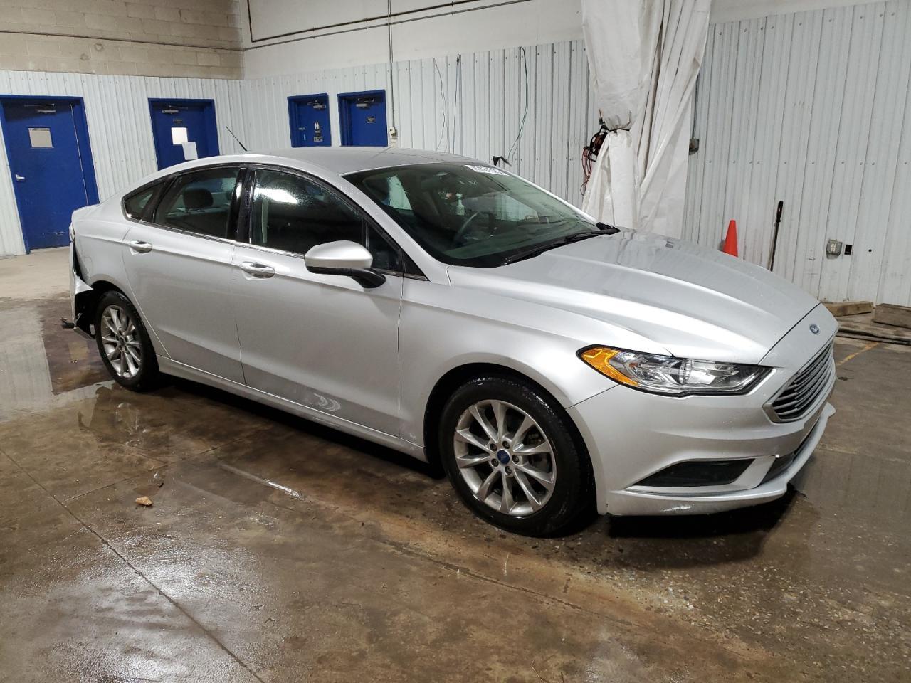 2017 FORD FUSION SE - Фото 4