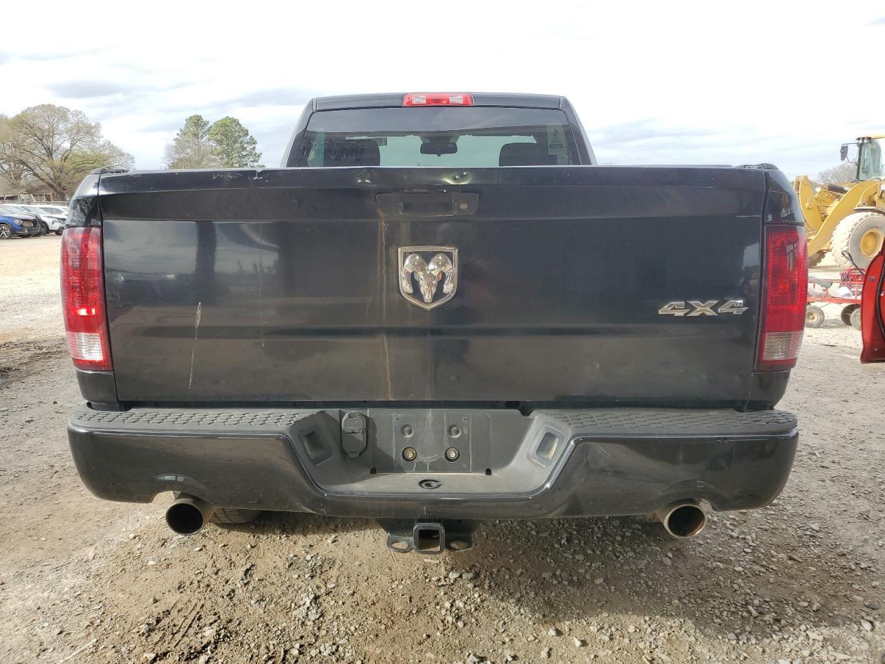 2015 RAM 1500 ST - Image 6