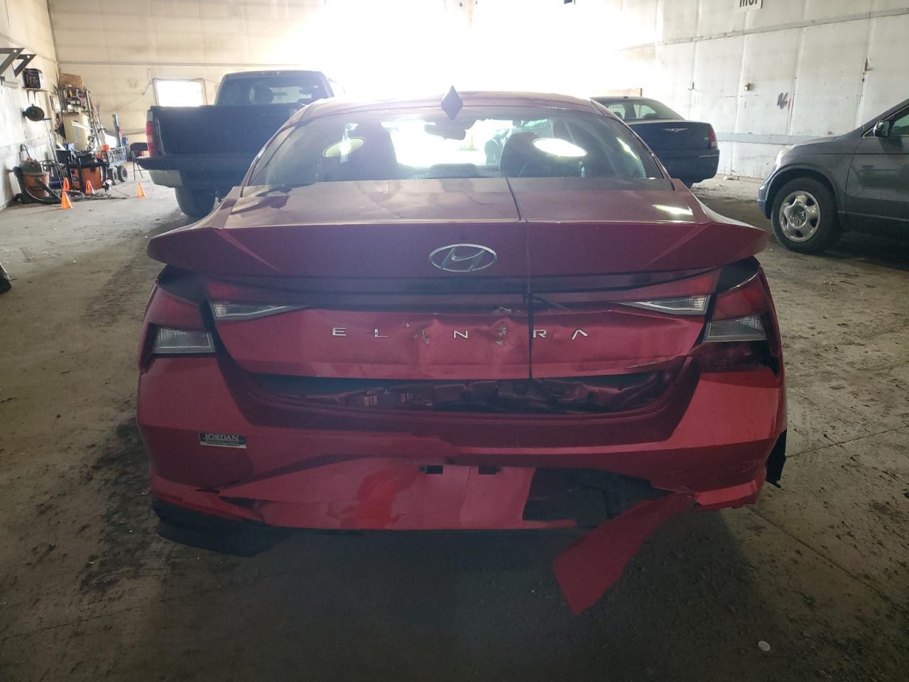 2022 HYUNDAI ELANTRA SE - Фото 6