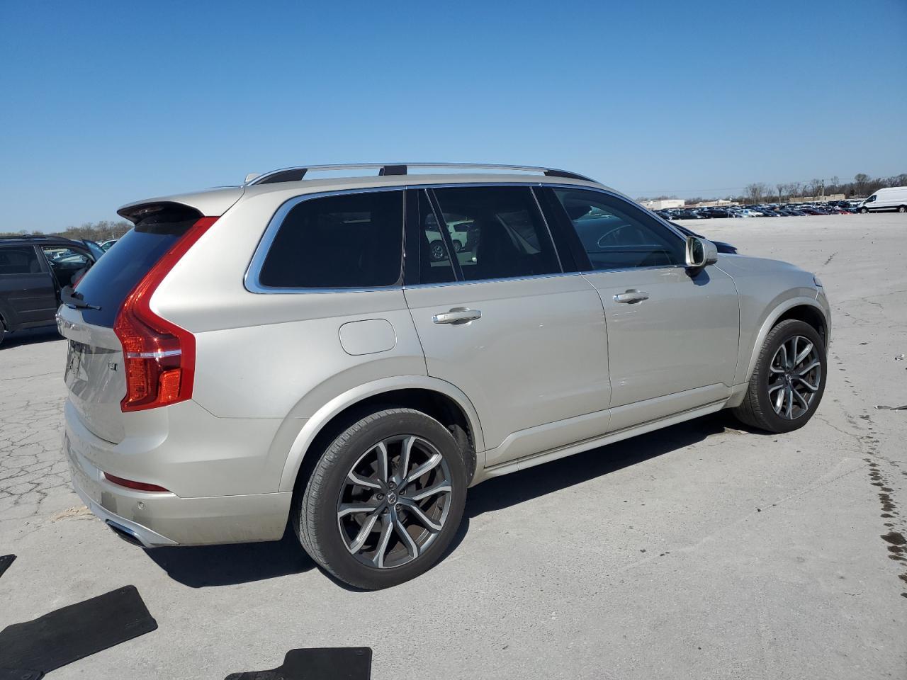 2016 VOLVO XC90 T6 - Image 3