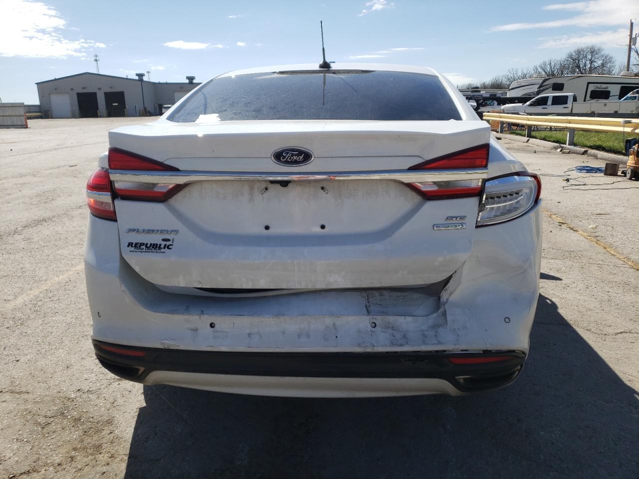 2017 FORD FUSION SE - Фото 6