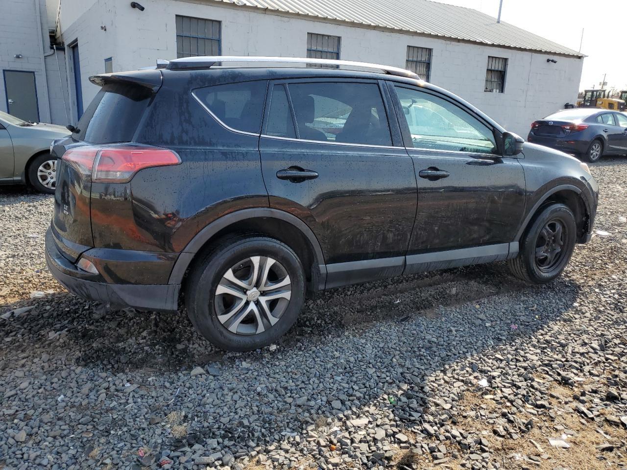 2016 TOYOTA RAV4 LE - Image 3