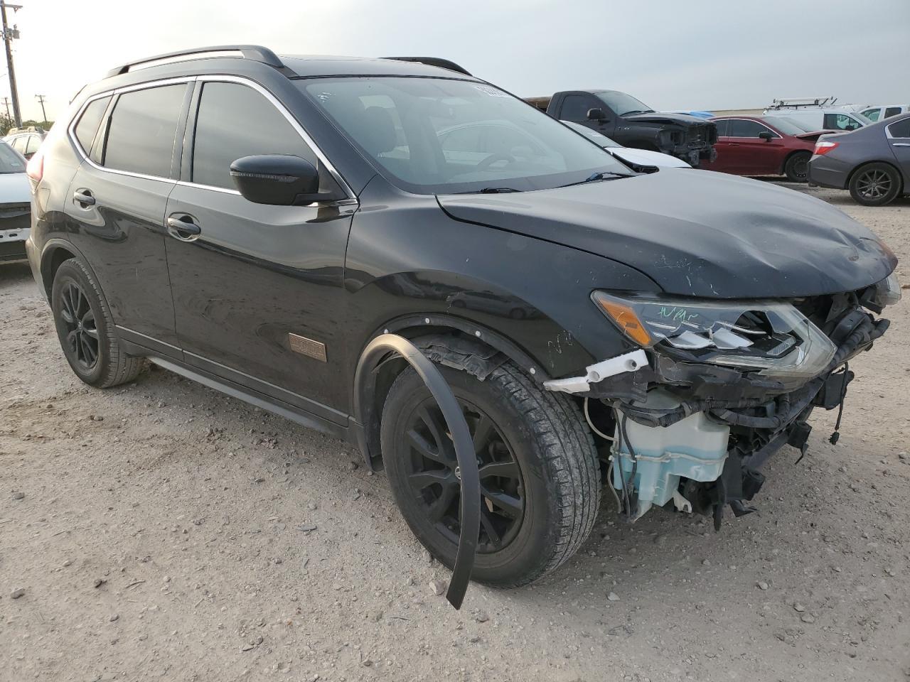 2017 NISSAN ROGUE S - Image 4