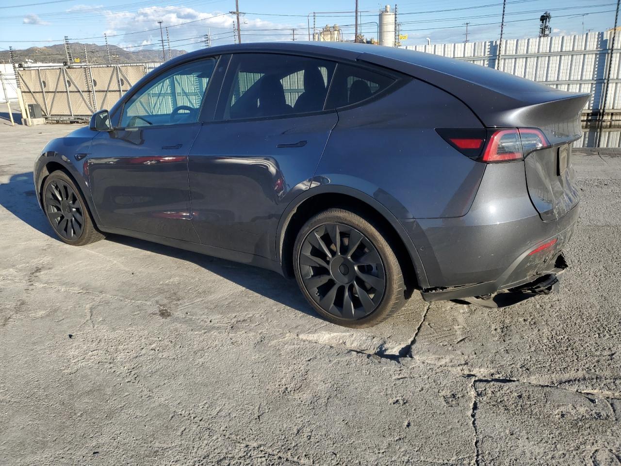 2022 TESLA MODEL Y - Image 2