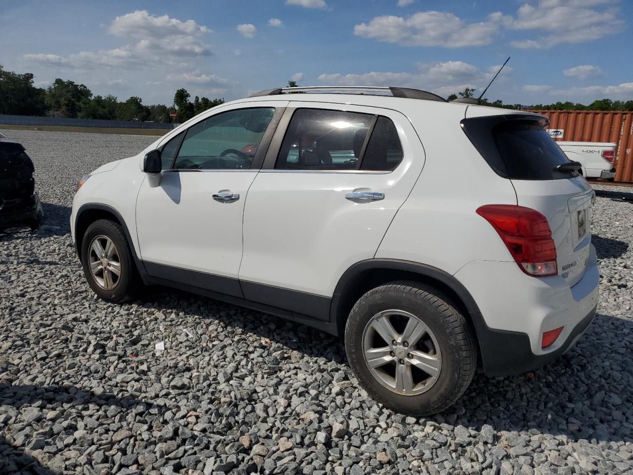 2019 CHEVROLET TRAX 1LT - Фото 2