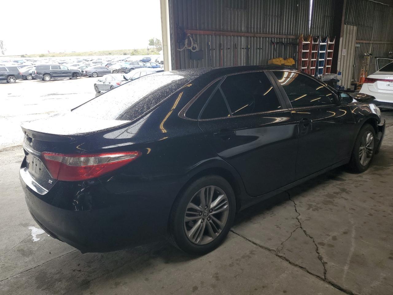 2016 TOYOTA CAMRY LE - Image 3