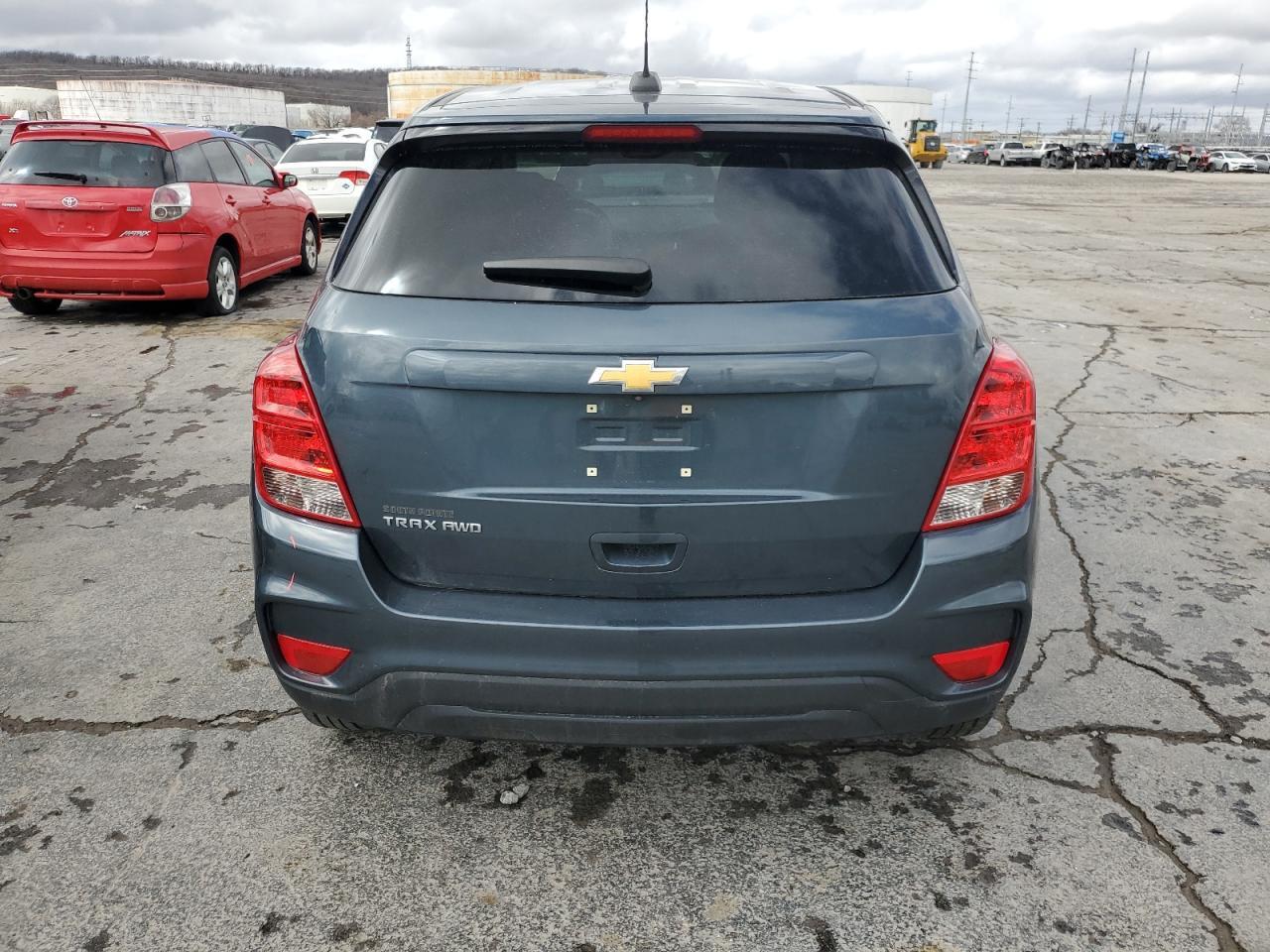 2021 CHEVROLET TRAX LS - Image 6