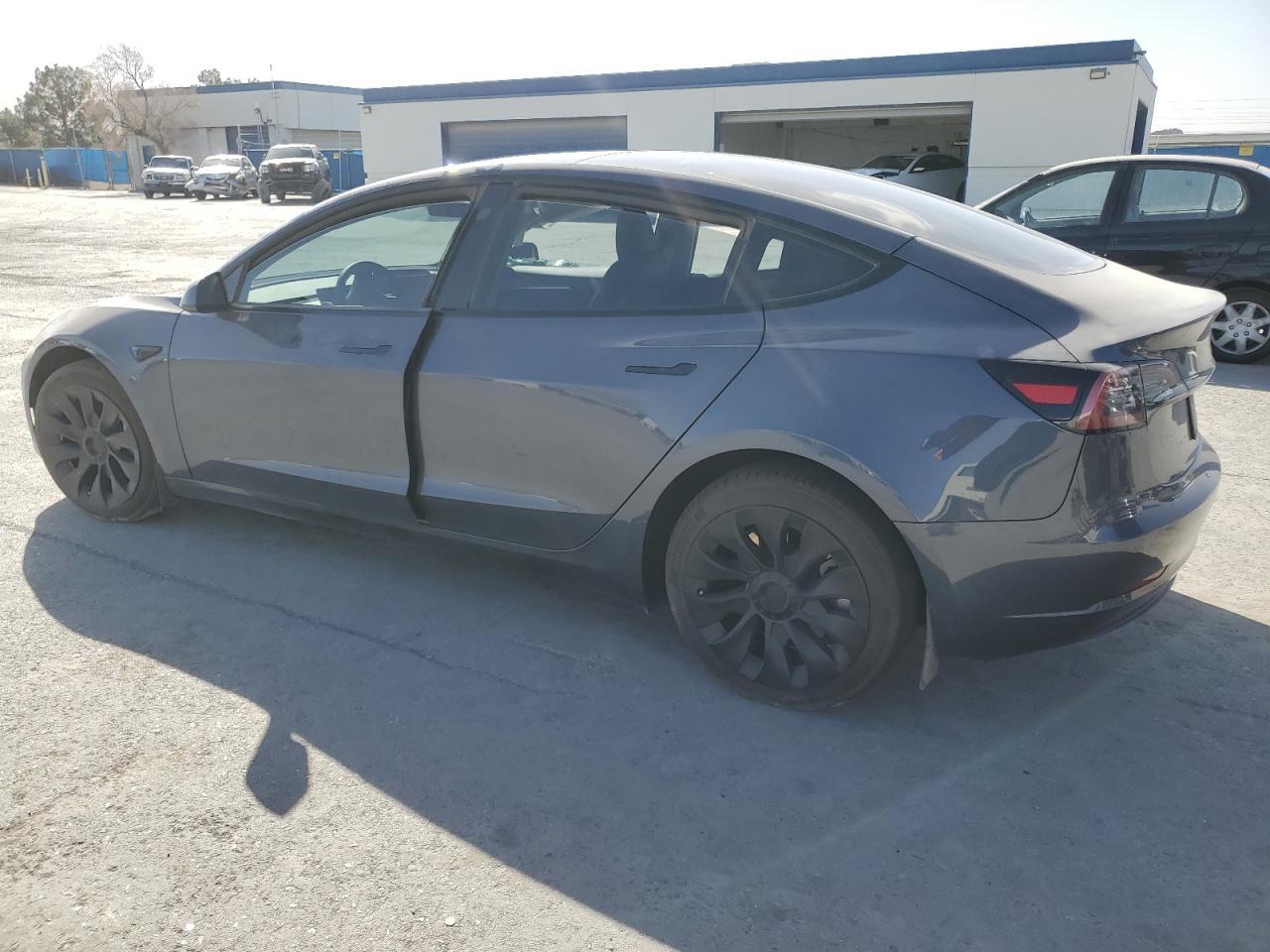 2023 TESLA MODEL 3 - Image 2