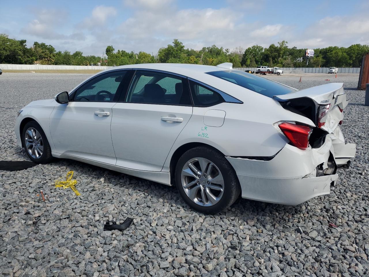 2018 HONDA ACCORD LX - Image 2