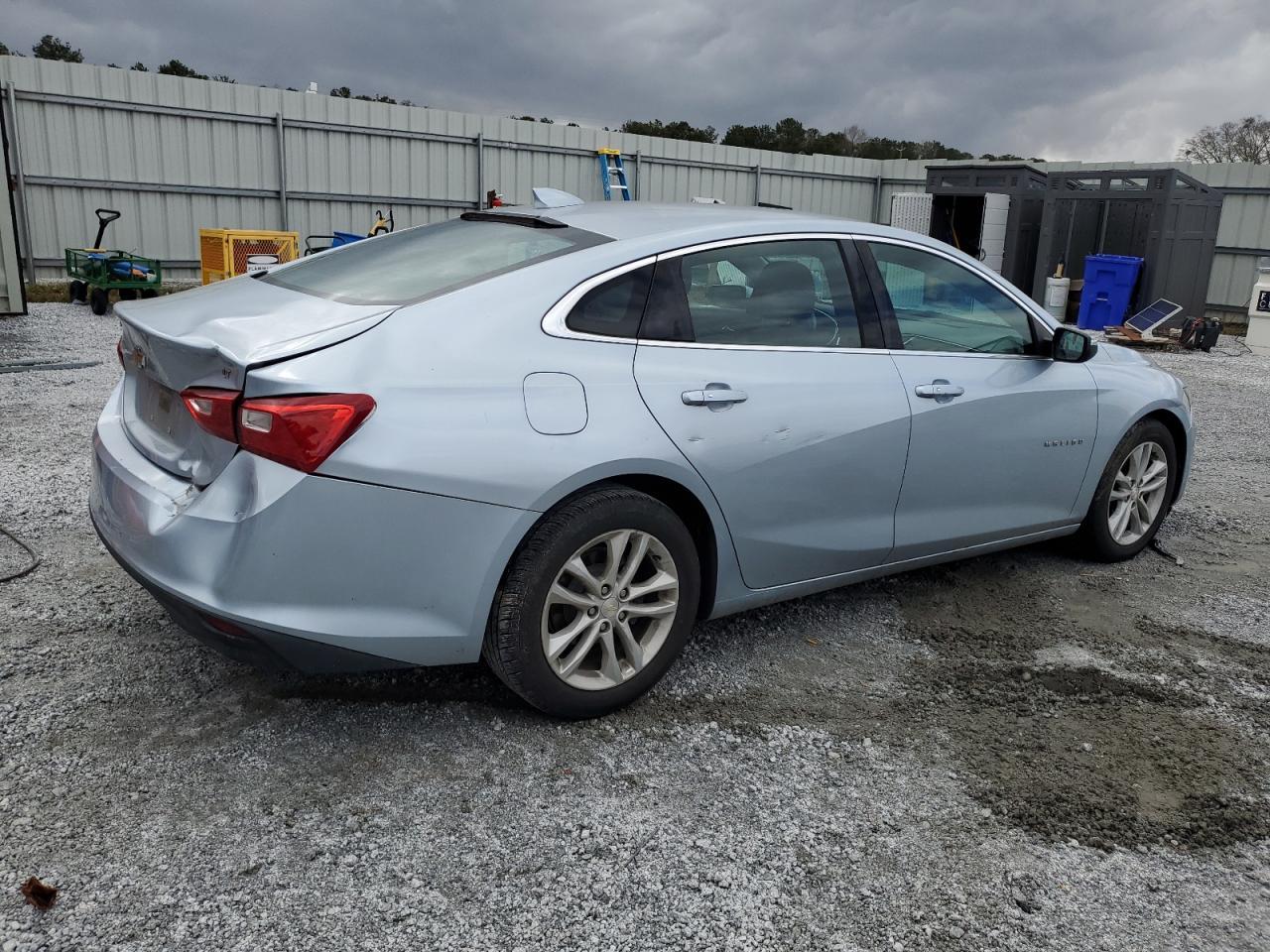 2017 CHEVROLET MALIBU LT - Image 3