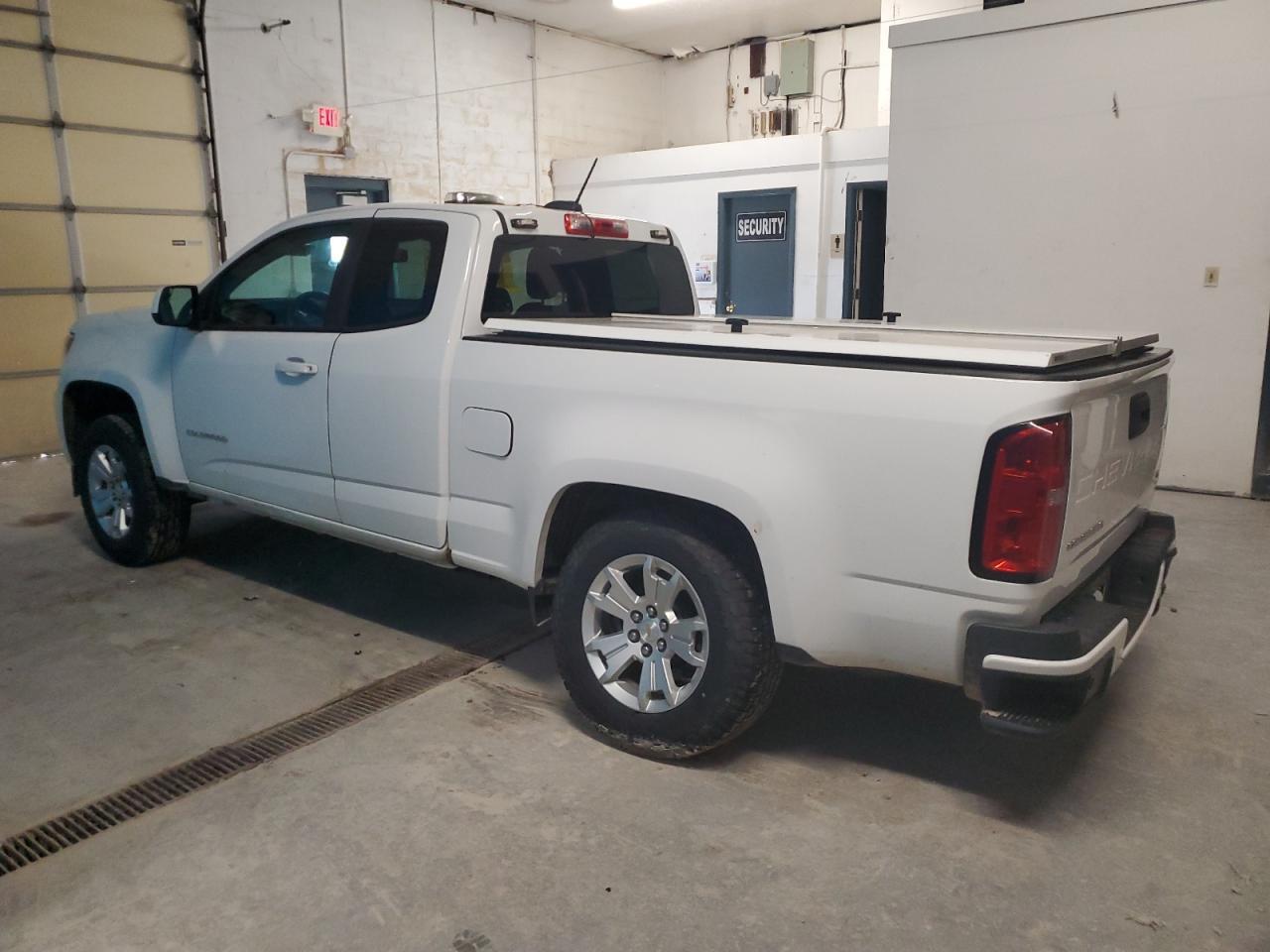 2022 CHEVROLET COLORADO L - Image 2
