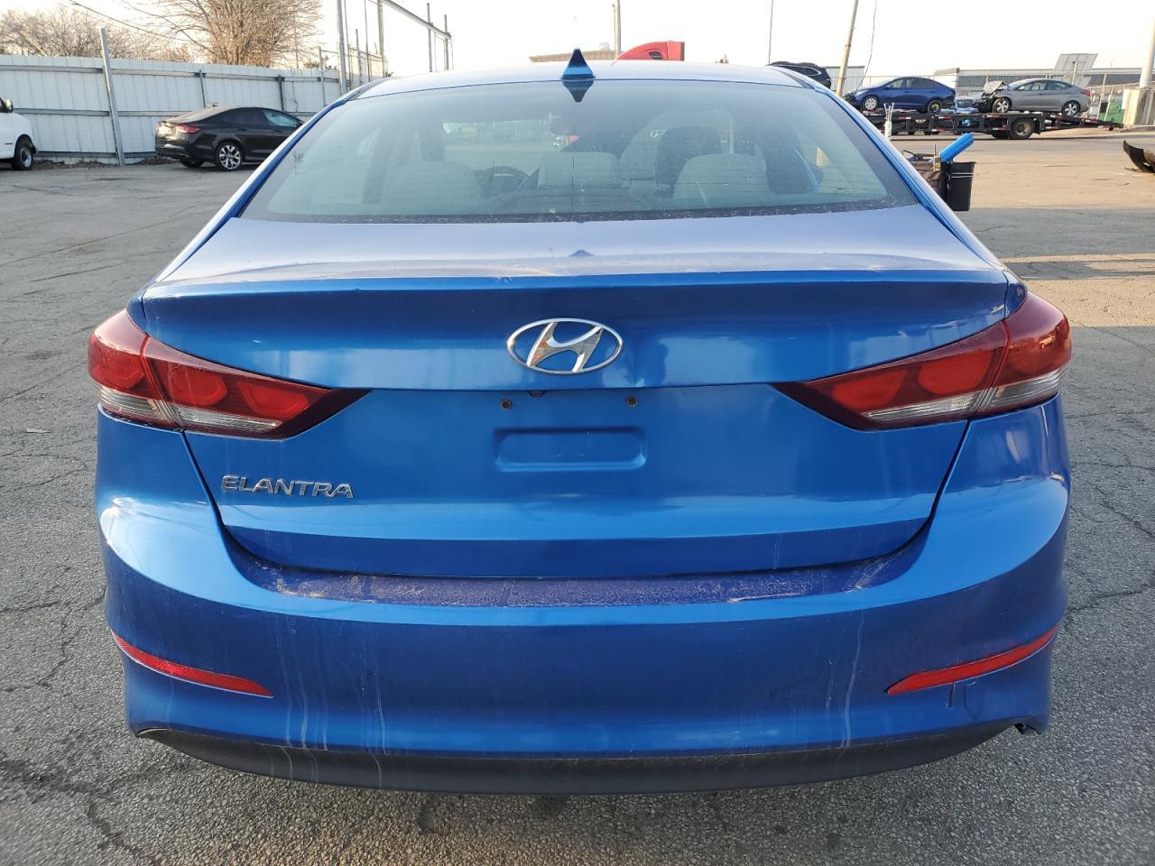 2017 HYUNDAI ELANTRA SE - Фото 6