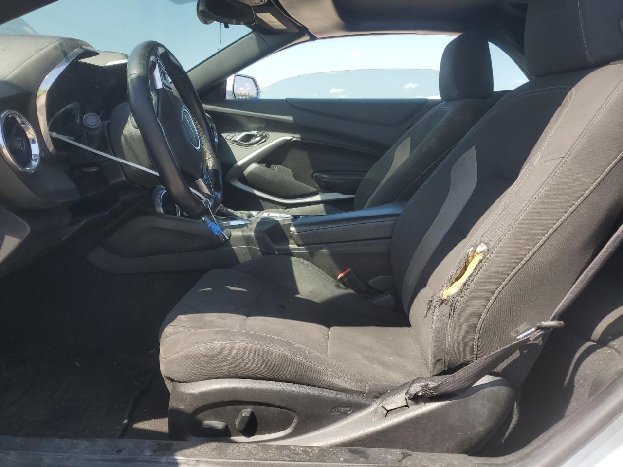 2018 CHEVROLET CAMARO LT - Image 7