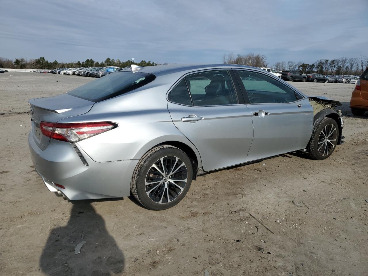 2019 TOYOTA CAMRY L - Image 3
