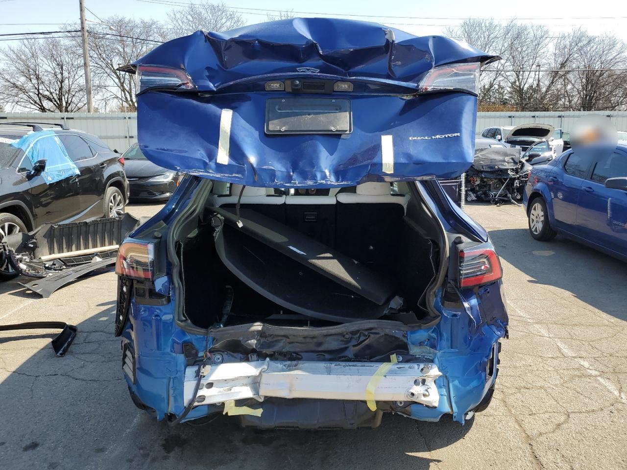 2023 TESLA MODEL Y - Фото 6