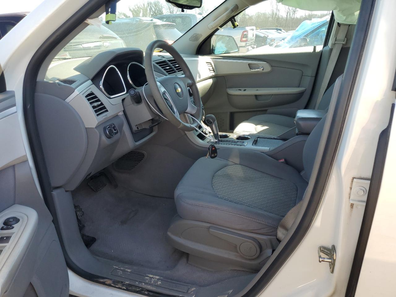2012 CHEVROLET TRAVERSE L - Фото 7