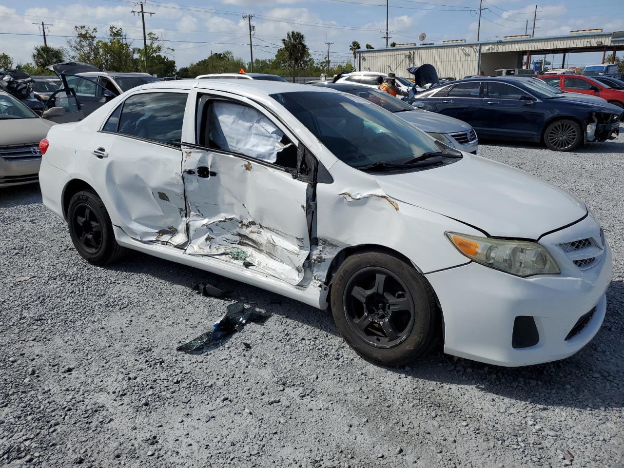 2013 TOYOTA COROLLA BA - Image 4