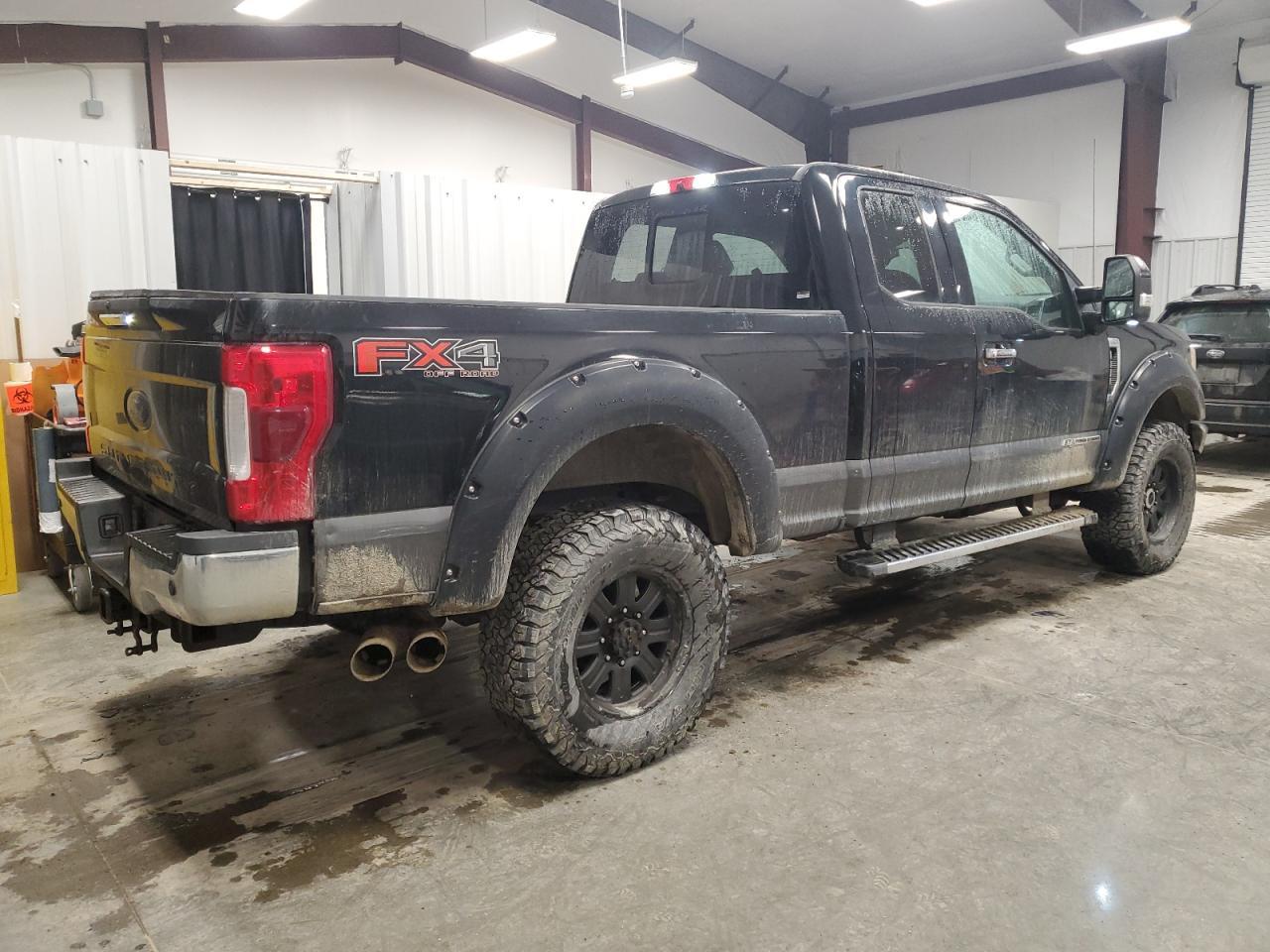 2017 FORD F350 SUPER - Image 3