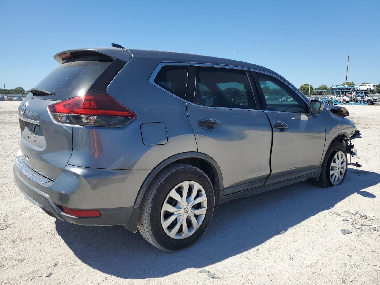 2018 NISSAN ROGUE S - Фото 3
