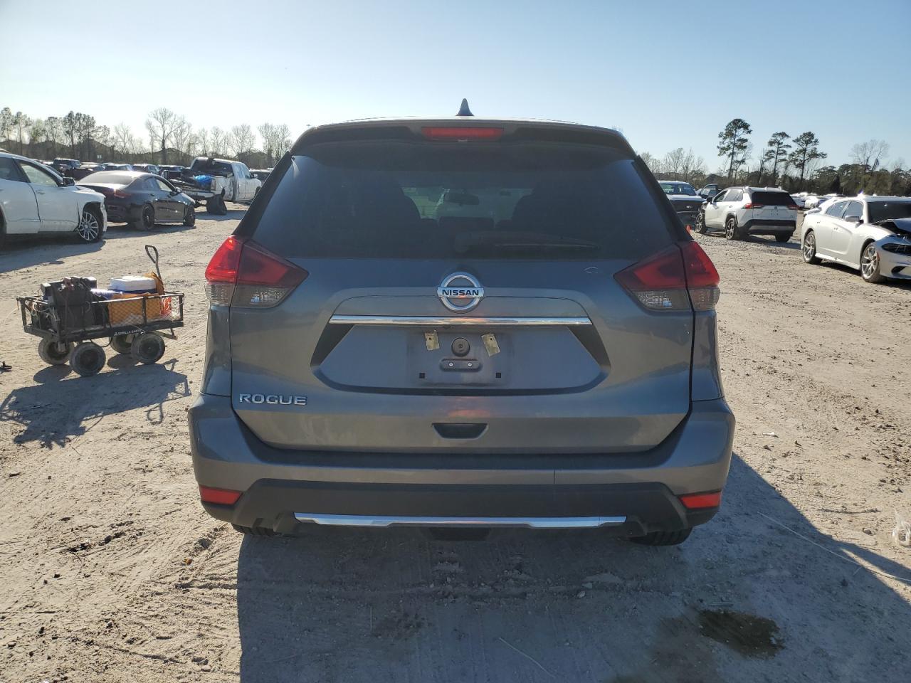 2018 NISSAN ROGUE S - Фото 6