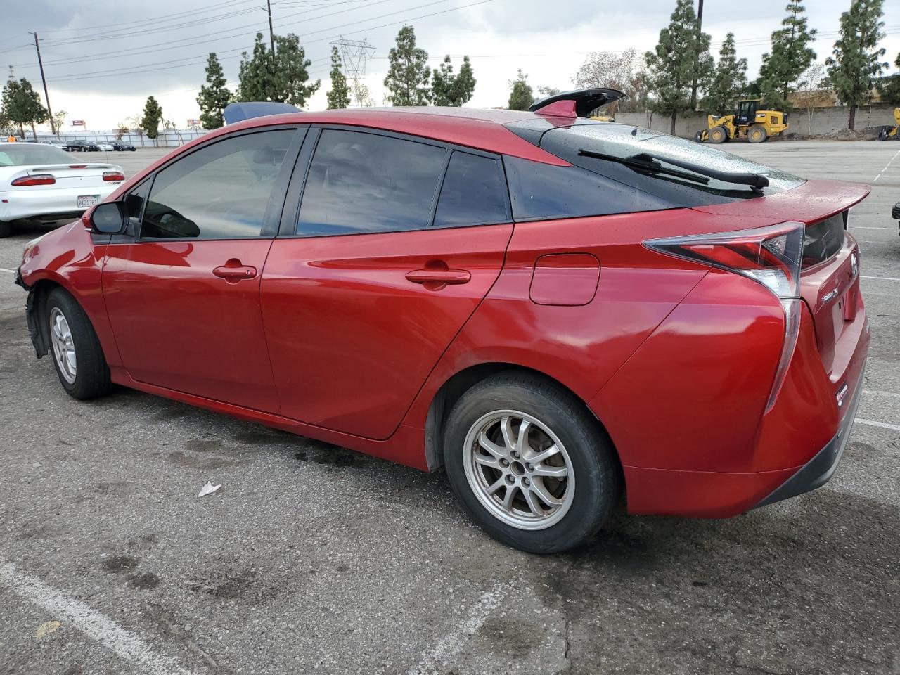 2016 TOYOTA PRIUS - Image 2