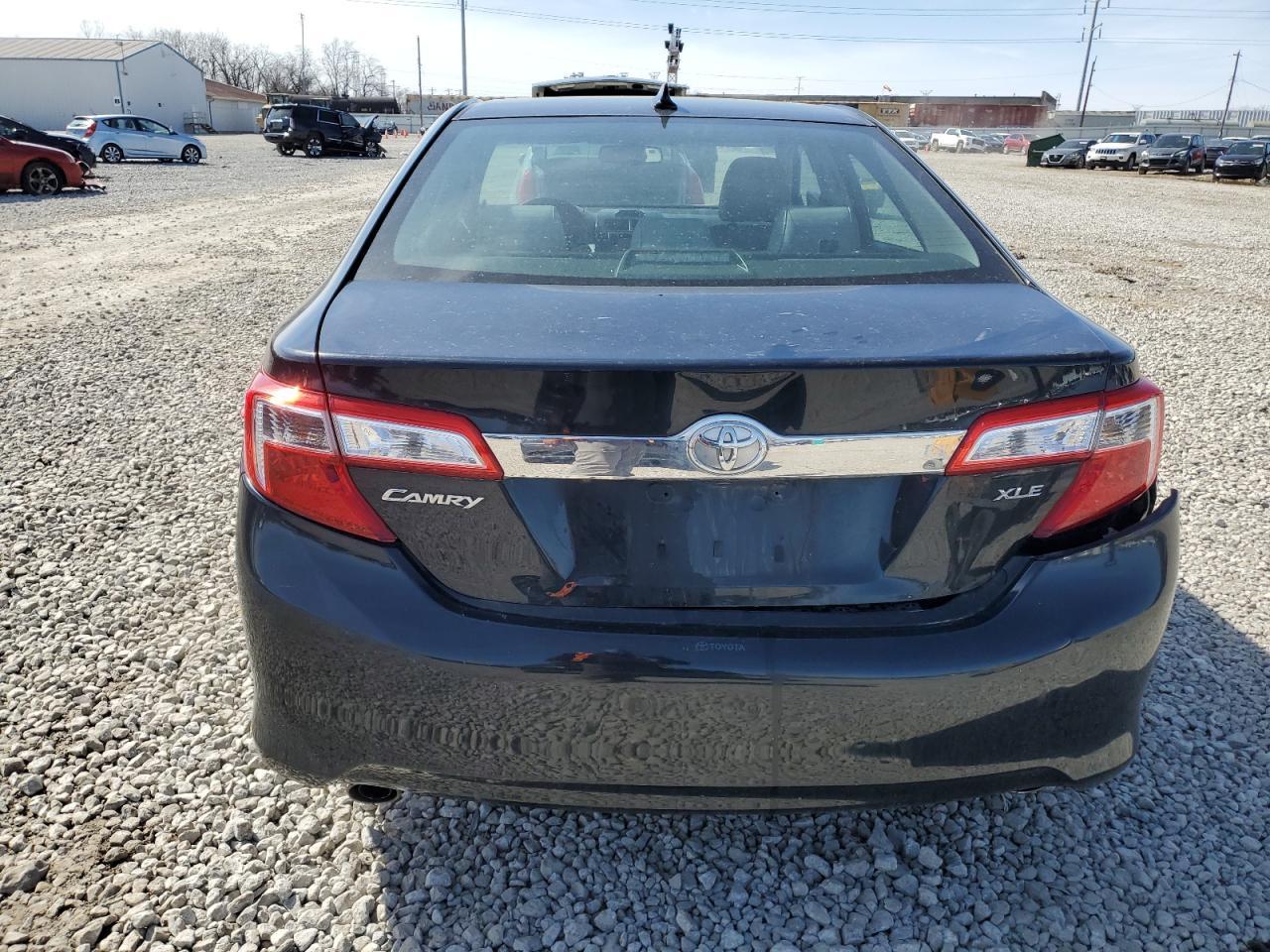 2012 TOYOTA CAMRY SE - Фото 6
