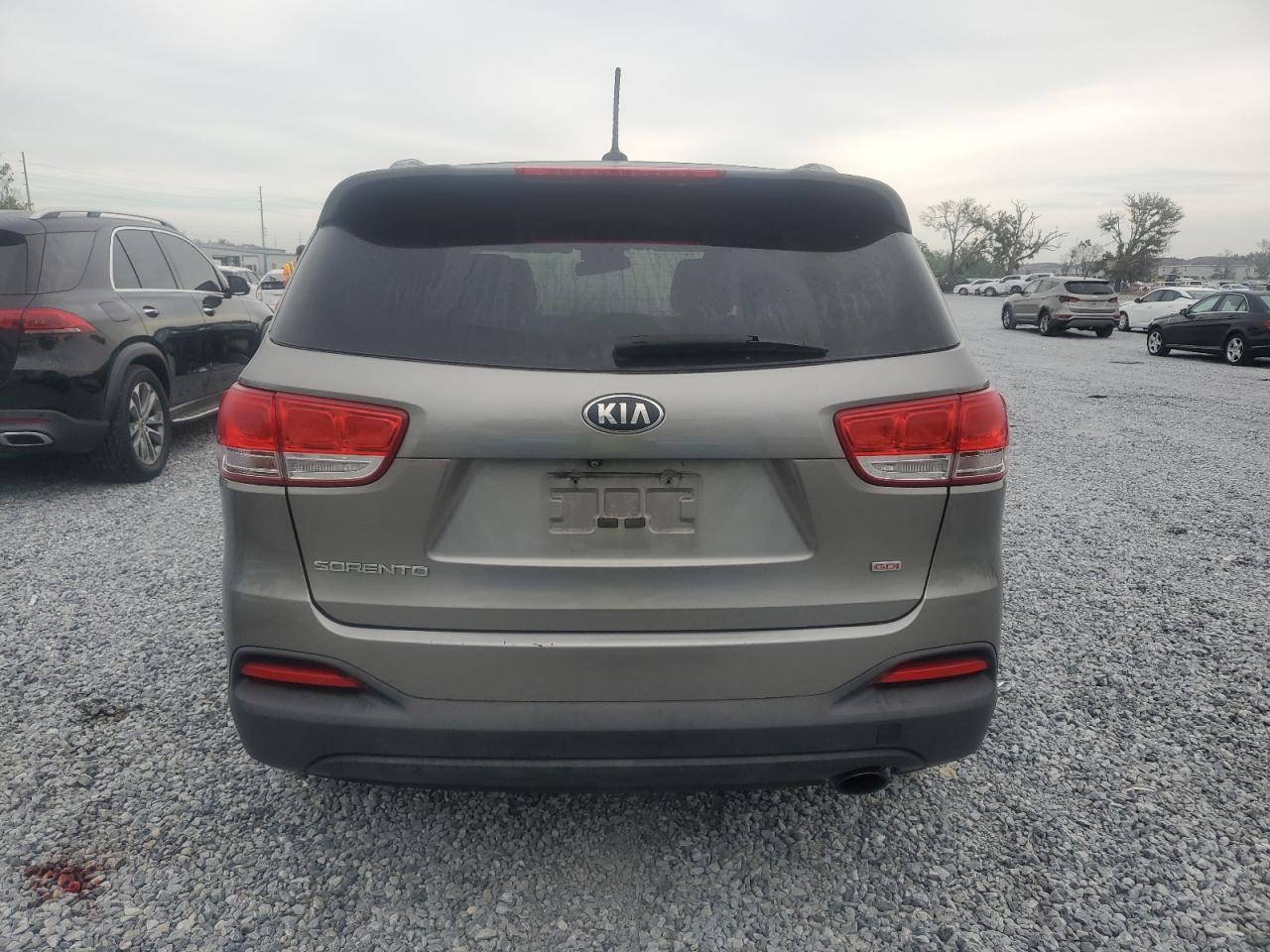2016 KIA SORENTO LX - Image 6