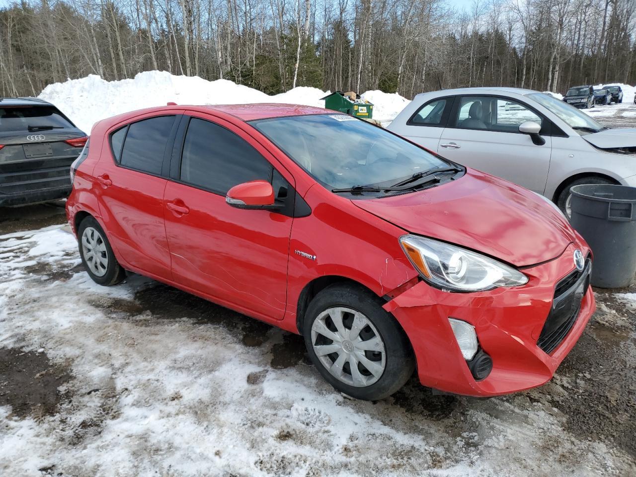 2015 TOYOTA PRIUS C - Фото 4