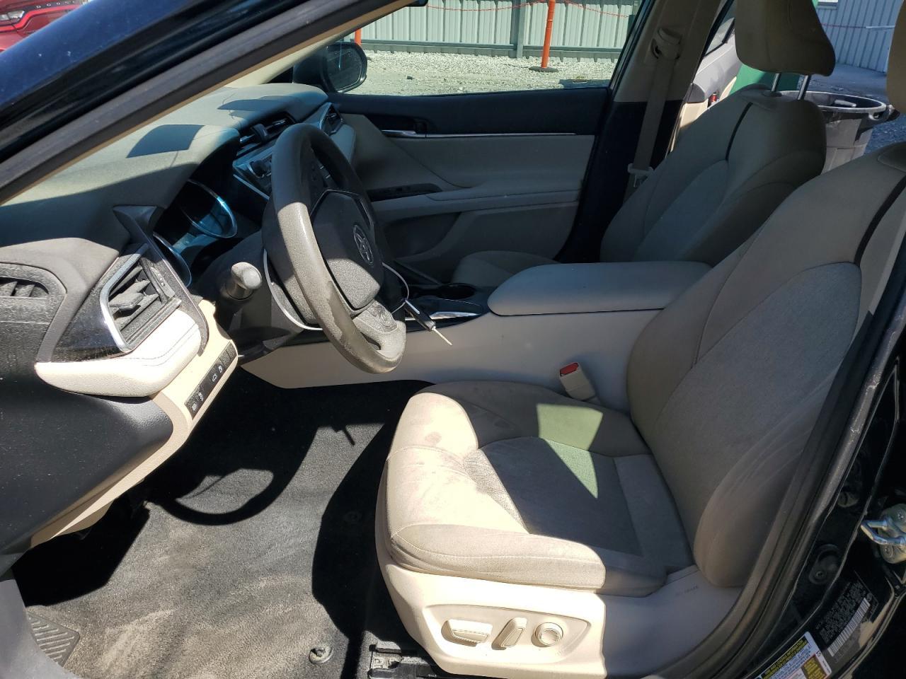 2018 TOYOTA CAMRY L - Фото 7