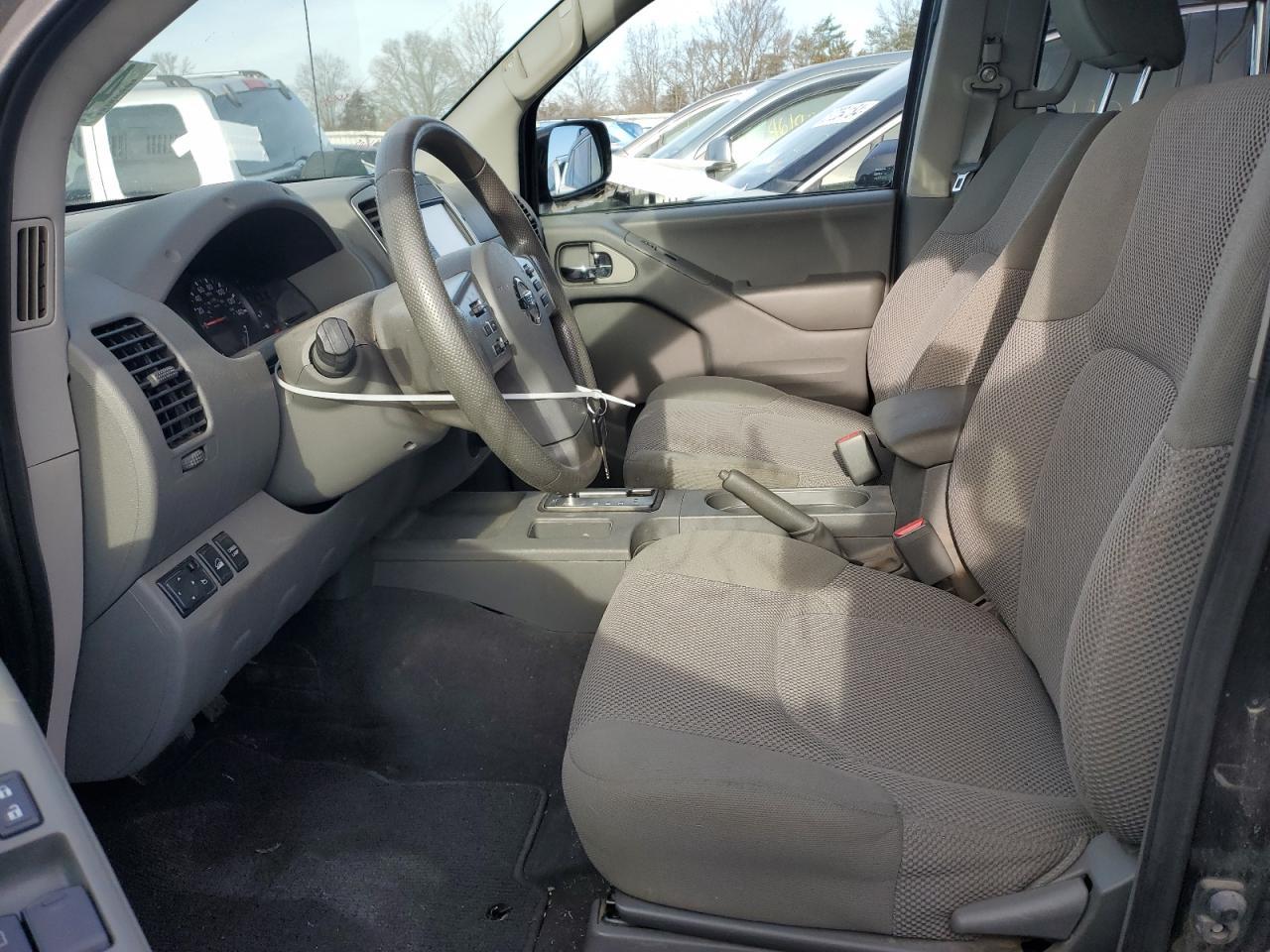2019 NISSAN FRONTIER S - Фото 7